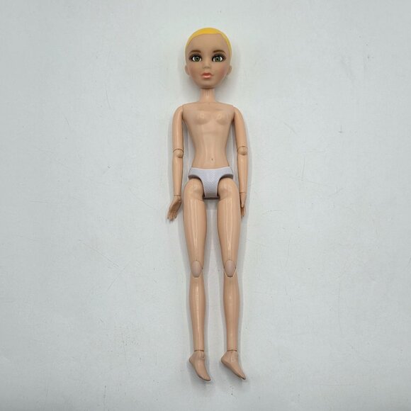 LIV Fashion Doll 1st Issue "Its My Nature" Hayden Nude Poseable Jointed With 2 W - Picture 7 of 11